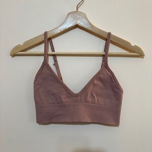 LULULEMON Sports Bra - Pink